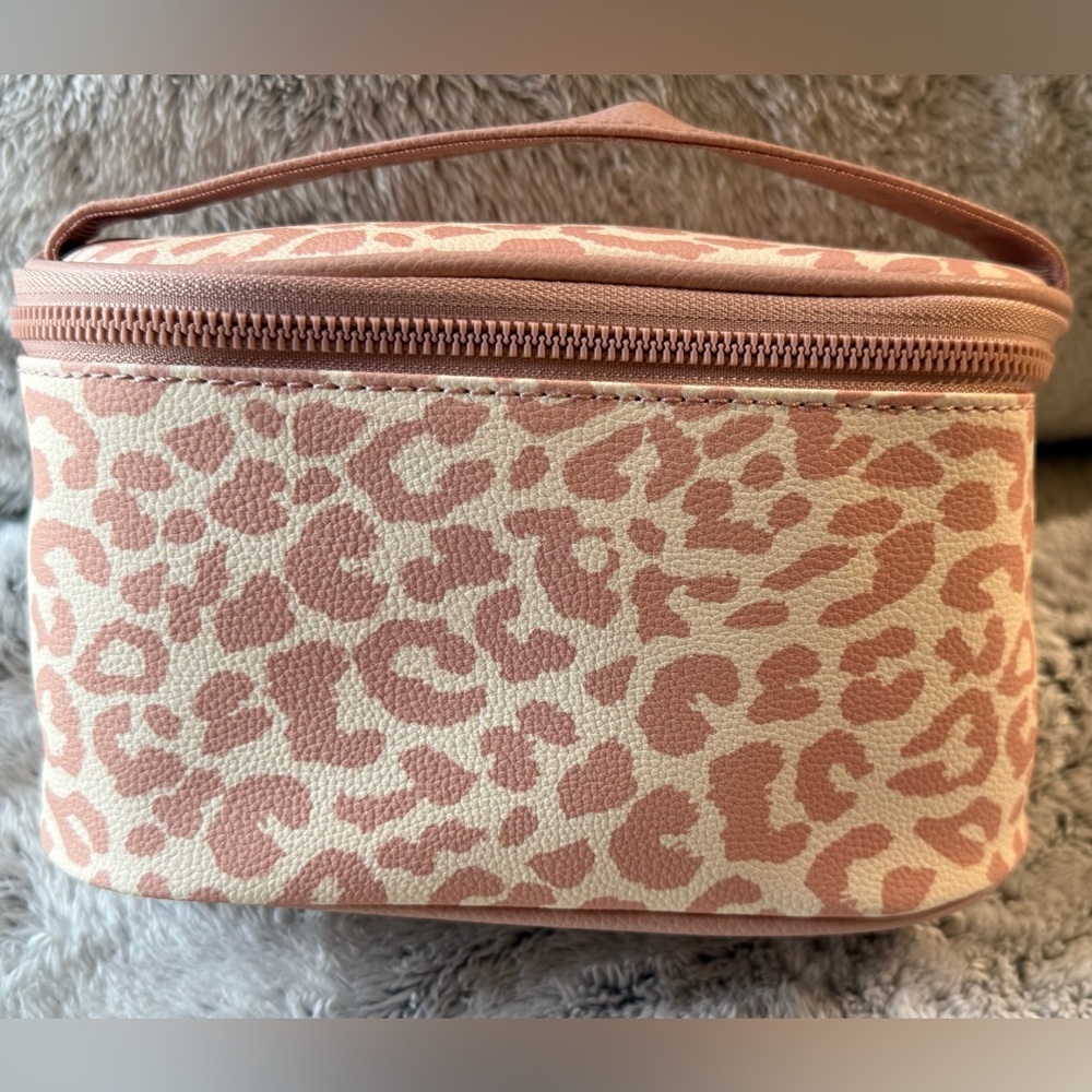 Women’s Clear Travel - Cosmetic Bag Set in Blush Leopard. 3 Piece - Picture 6 of 16